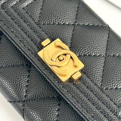 Chanel card holder — 3