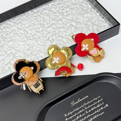 Accessories — 9