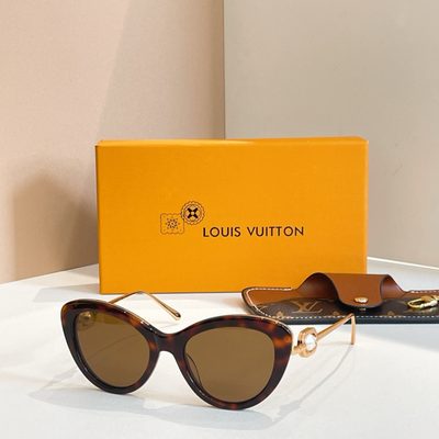 LV Sunglasses — 4