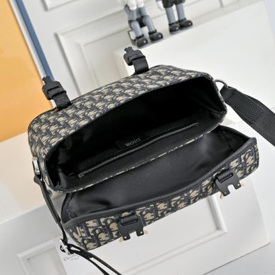 Dior Hit the Road messenger bag — 8