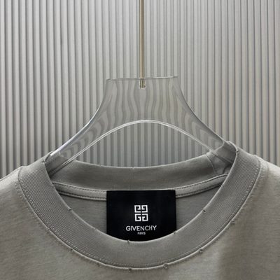 T-Shirt — 4