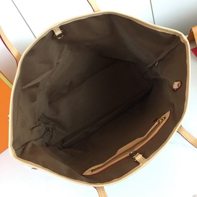 Louis Vuitton Bag — 8