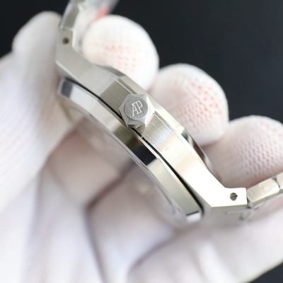 AP Watch — 6