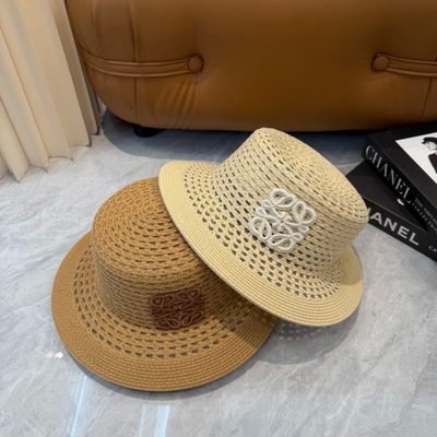 Loewe Anagram bucket hat — 9
