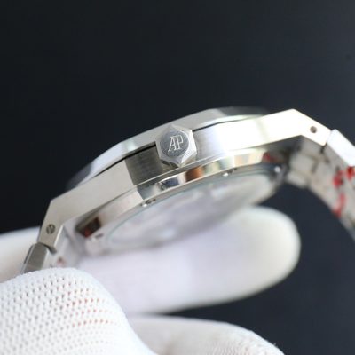 AP Watch — 6