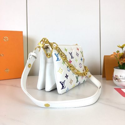 Louis Vuitton Bag — 5
