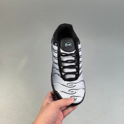 Nike Air Max Plus trainers — 4