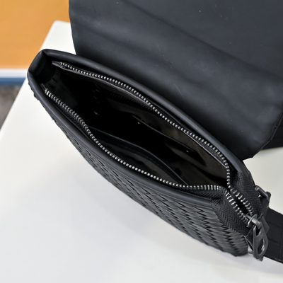 Bottega Veneta Intrecciato messenger bag — 8