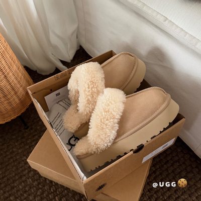 UGG platform slipper — 6