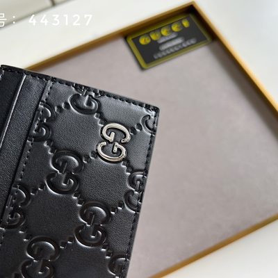Gucci card holder — 6
