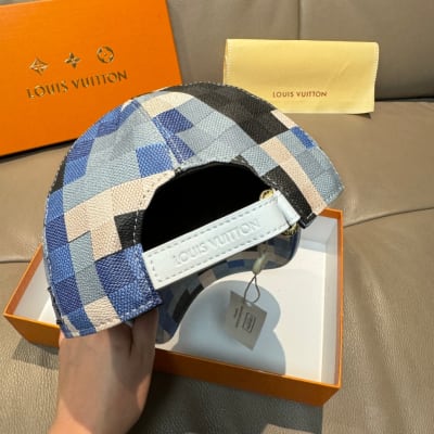 Louis Vuitton Hat — 8