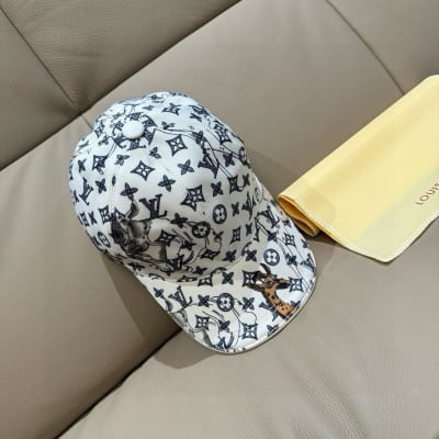 Louis Vuitton Hat