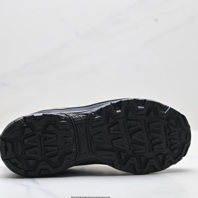 ASICS Gel-Venture 6 Shield — 24