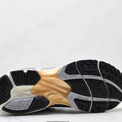 Asics Gel-Nimbus 10.1 — 58