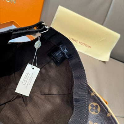 Louis Vuitton Hat — 7